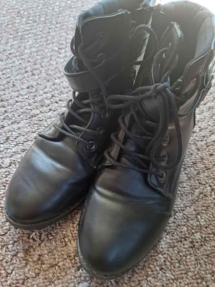 Photo of free Boots, size 4 (37) (SS2 6LH) #4
