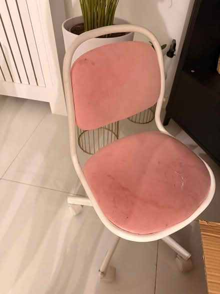 Photo of free Chair (Se115ad) #1