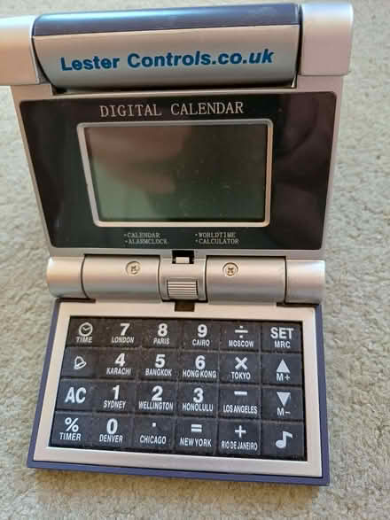 Photo of free Self-folding digital calendar (Earley RG6) #3