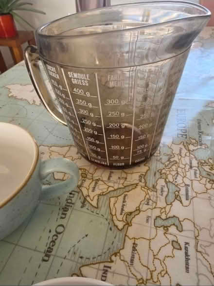 Photo of free Cups saucers,mugs etc (Sm46jq) #3
