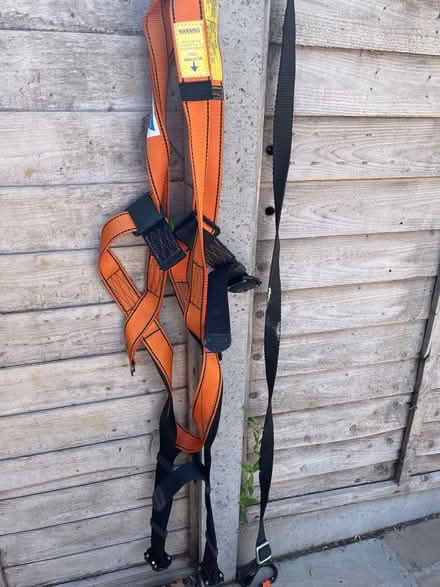 Photo of free Fall arrest harnesses (Hastings TN34) #2