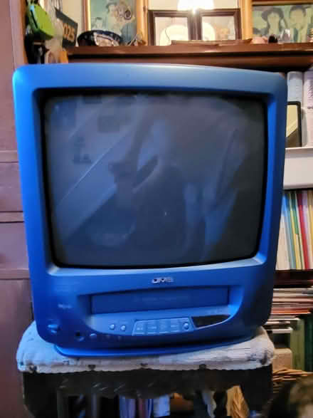 Photo of free TV/Video, Combi (Kingsmoor CM18) #1