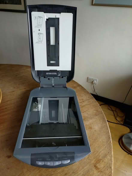 Photo of free Canon scanner Canoscan 2400F (North Hinksey OX2) #3