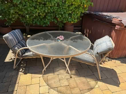 Photo of free Patio furniture (Letter Streets (Redwood City)) #1