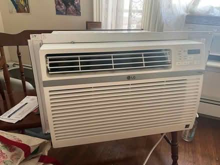 Photo of free 1000 BTU LG window AC- broken fan (Allston) #2
