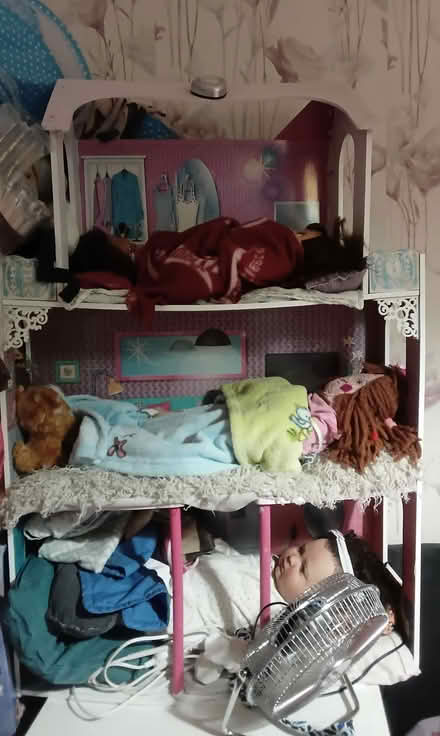 Photo of free 3 tier dolls house (Lewisham SE13) #1