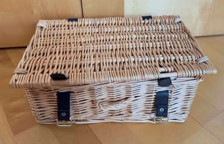 Photo of free Small Wicker Basket with Lid (Clerkenwell WC1X) #2