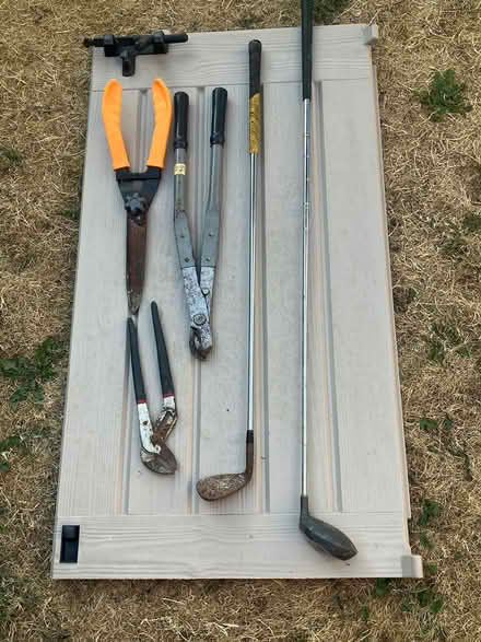 Photo of free 2 golf clubs and tools (Coulsdon, CR5) #2