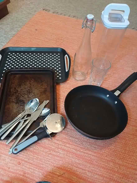 Photo of free Selection of Kitchen Utensils (Bearton SG5) #1