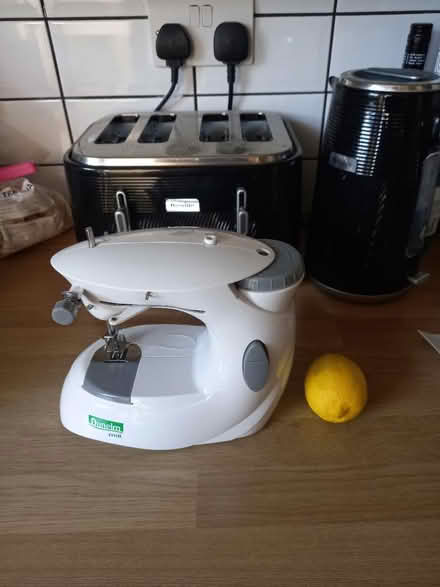 Photo of free Sewing machine (Roundhill area brighton BN2) #2