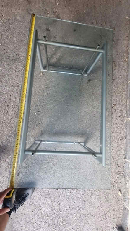 Photo of free Glass table (Staines TW18) #3