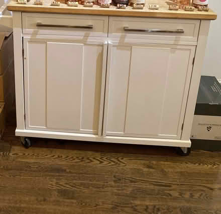Photo of free Cart/Cabinet (22314) #1