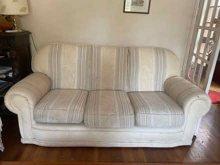 Photo of free Sofa (Close to Knole Academy TN13) #1