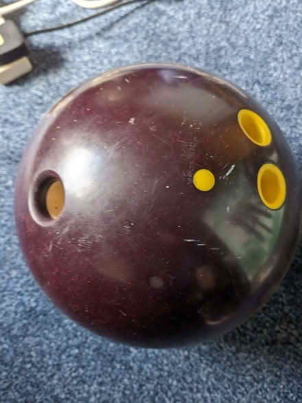 Photo of free 5 ten pin bowles 1 skittle, North Watford (Garston WD25) #2