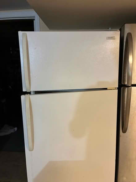 Photo of free Working fridge mfg 1998 (Petworth/ Park View) #1