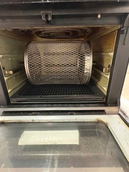 Photo of free Item air fryer 10L 1500w (Paddock Wood TN12) #3