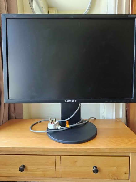 Photo of free Samsung 24" monitor (Glastonbury BA6) #1