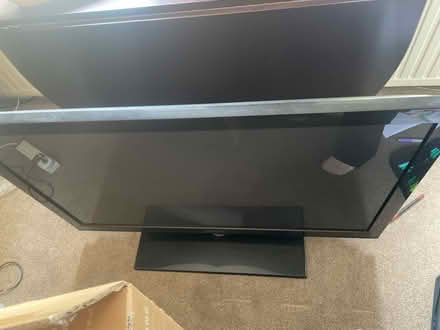 Photo of free 42” samsung tv (Woodloes CV34) #1