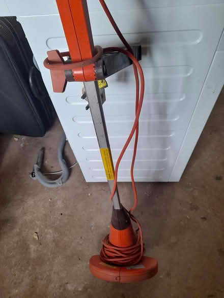Photo of free Electric Strummer (Dodford B61) #4
