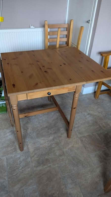 Photo of free Kitchen table - drop leaf (Berkhamsted HP4) #2