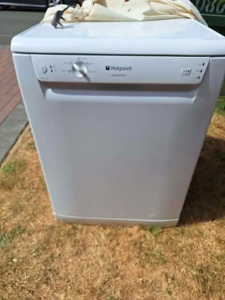 Photo of free Dishwasher (Wokingham RG40) #1