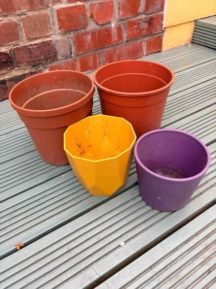 Photo of free Plant pots (Southville BS3) #1