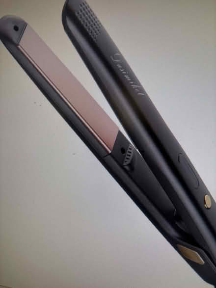 Photo of free Ionic hair straighteners (Biggleswade SG18) #1