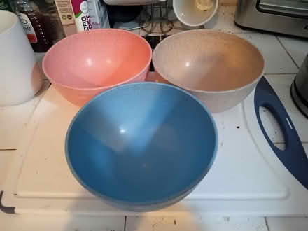 Photo of free 3 plastic bowls (Kingsholm GL1) #1