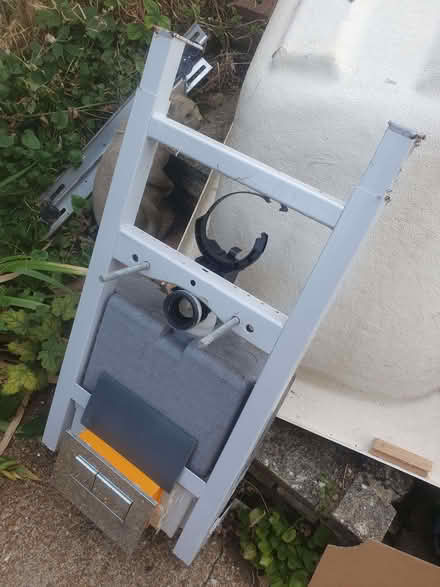 Photo of free Wall hung Toilet (Peacehaven BN10) #2