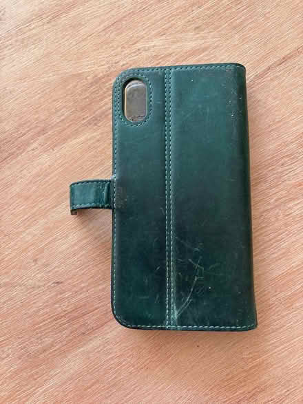 Photo of free Snakehive phone wallet (Ashford, Surrey TW15) #3