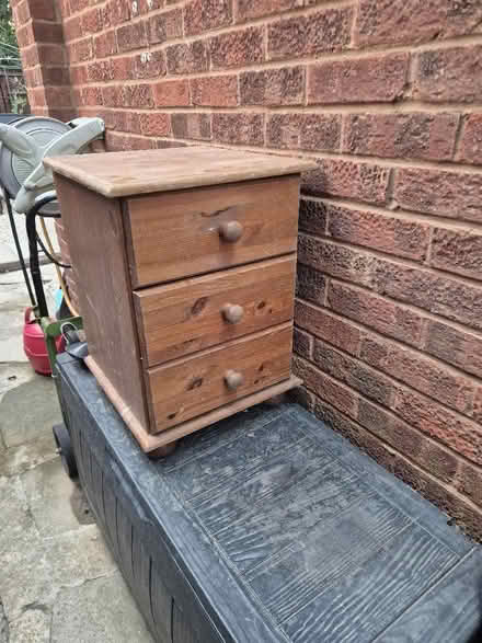 Photo of free Pine drawers (Winyates Green B98) #3