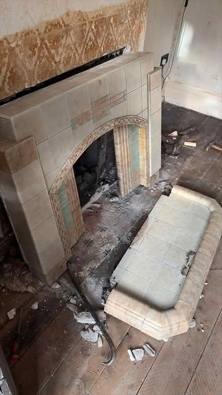 Photo of free Original 1920s/1930s deco fireplace (Sandford Road BS8) #3