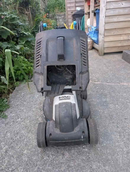 Photo of free Electric Lawnmower (Kirkby Lonsdale LA6) #1