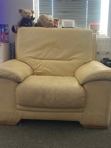 Photo of free Cream leather armchair (Cobridge ST6) #1