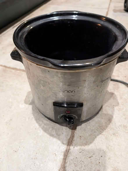 Photo of free Slow cooker missing its lid (Ruscombe GL6) #1
