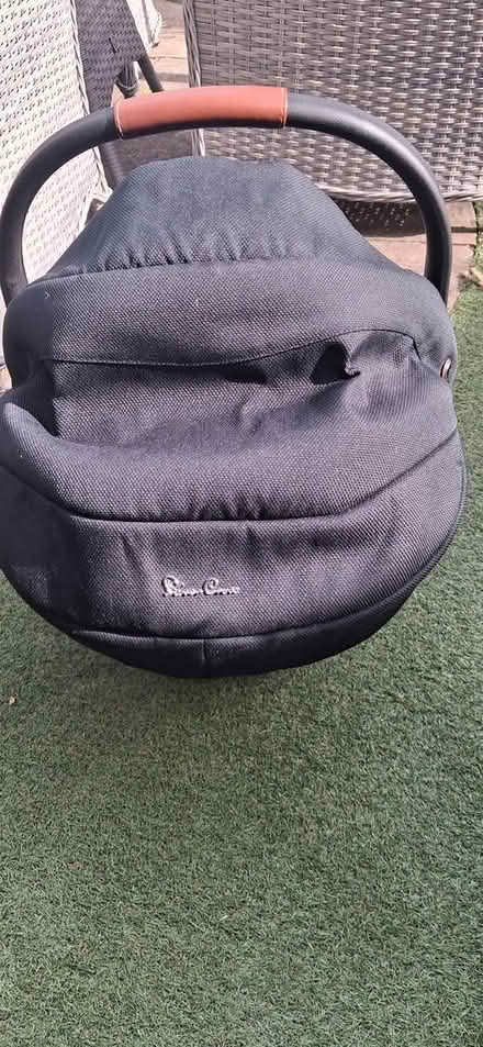 Photo of free Baby carry/ car seat (gomersal bd19) #3