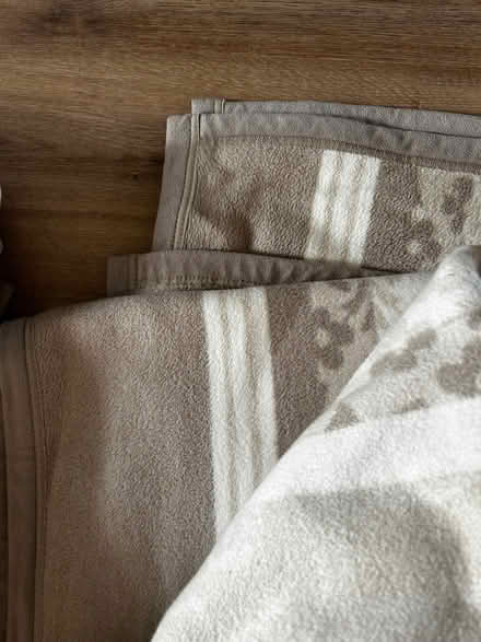 Photo of free Soft blankets (Kendal LA9) #1