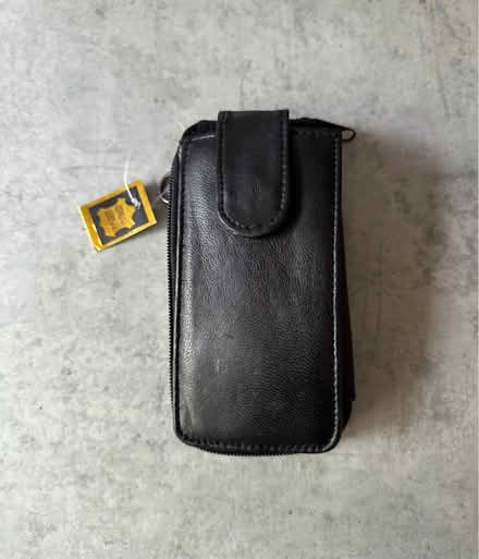 Photo of free Old Style Phone Case / Wallet (Hemel Hempstead HP3) #1