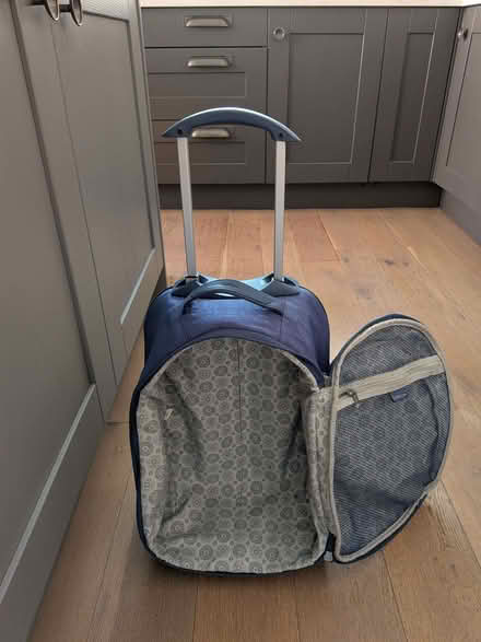 Photo of free Small, soft body suitcase on wheels (Lady Bay NG2) #2
