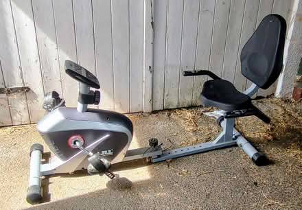 Photo of free Cycling machine and press bench (Langport) #1
