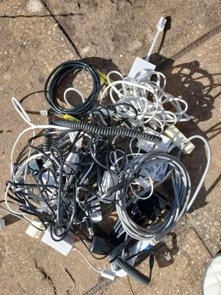 Photo of free Cables (Allestree DE22) #1