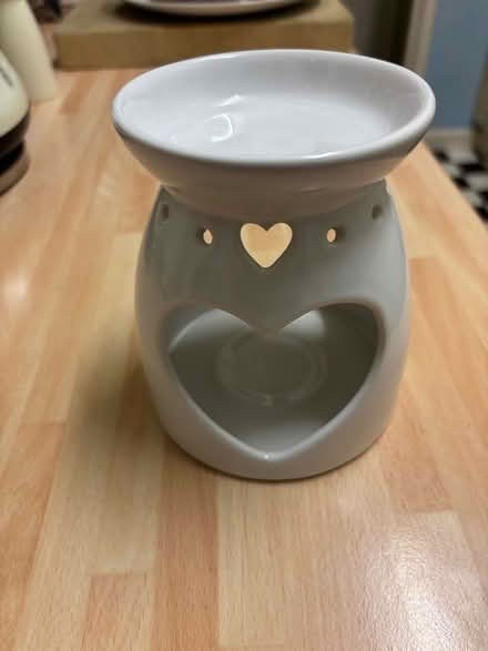 Photo of free Ceramic oil burner (Leckhampton GL53) #1