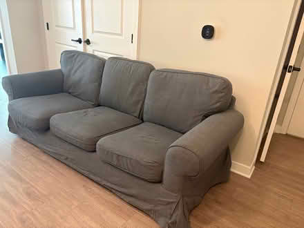 Photo of free Clean sofa with great cushions (College Park near UMD) #2