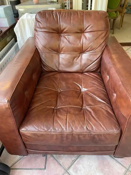 Photo of free Leather arm chair (Ruislip UB10) #1