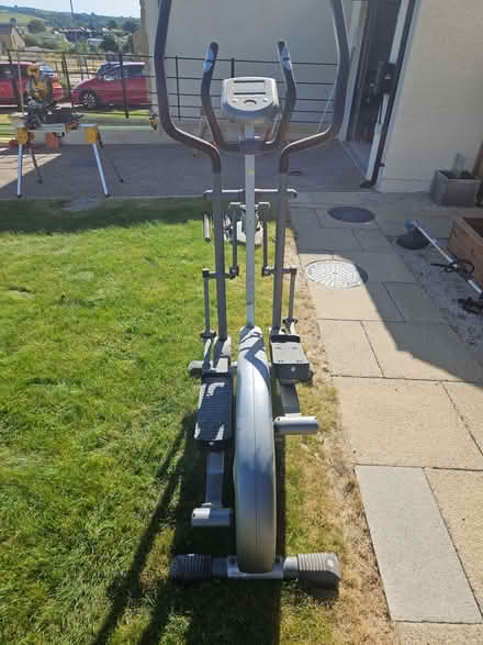 Photo of free Cross trainer (Halton LA2) #3