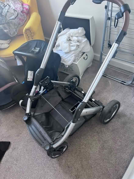 Photo of free Oyster 2 travel system (Wessington DE55) #2