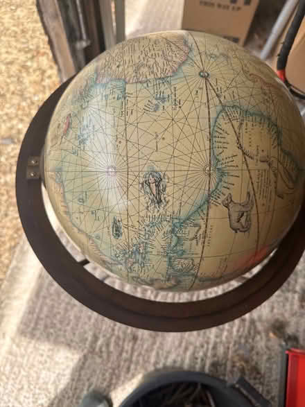 Photo of free Globe on stand (BA12 6PE) #2