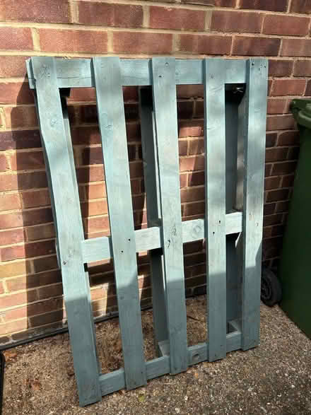 Photo of free Wooden pallet (Little Chalfont HP8) #1