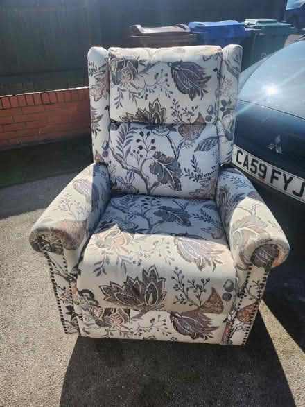 Photo of free Lovely large rocking chair (clayton le woods pr67fl) #4