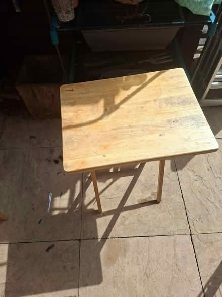 Photo of free Fold up table (Kidderminster dy11) #1